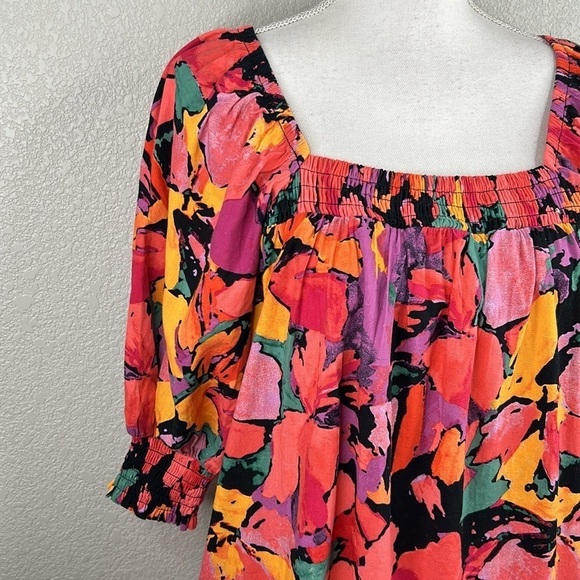 Socialite Black Floral Smocked Summer Short Sleeve Midi Dress Size Small - Picture 2 of 7